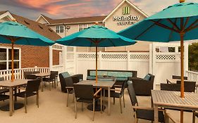 Mainstay Suites Appleton Airport - Fox River Mall Area